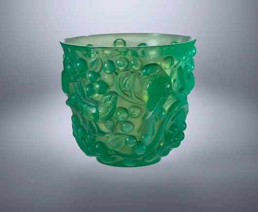René Lalique (1860-1945) — A classic and rare vase ‘Avallon’ by Lalique